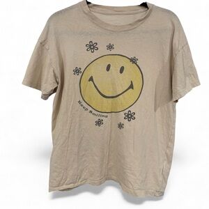 American Eagle XS/S Pale Yellow Smiley Face T Shirt